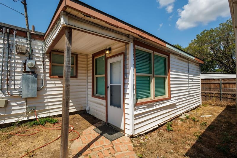 913 S Sargent Street, Fort Worth TX 76103 - Photo 13