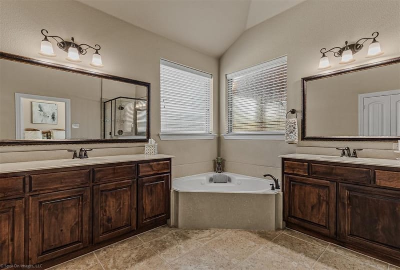 1314 Oak Hill Lane, Murphy TX 75094 - Photo 13