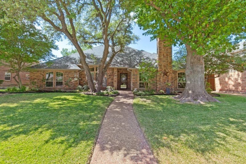 17715 Voss Road, Dallas TX 75287