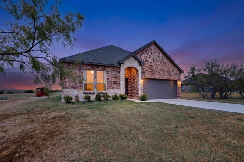 925 Genesis Road, Rice TX 75155
