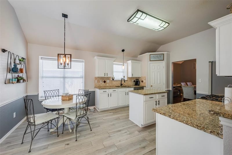 10201 Evergreen Drive, Rowlett TX 75089 - Photo 11