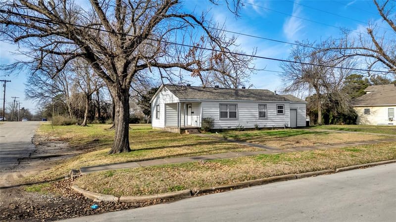 901 Johnson Street, Terrell TX 75160