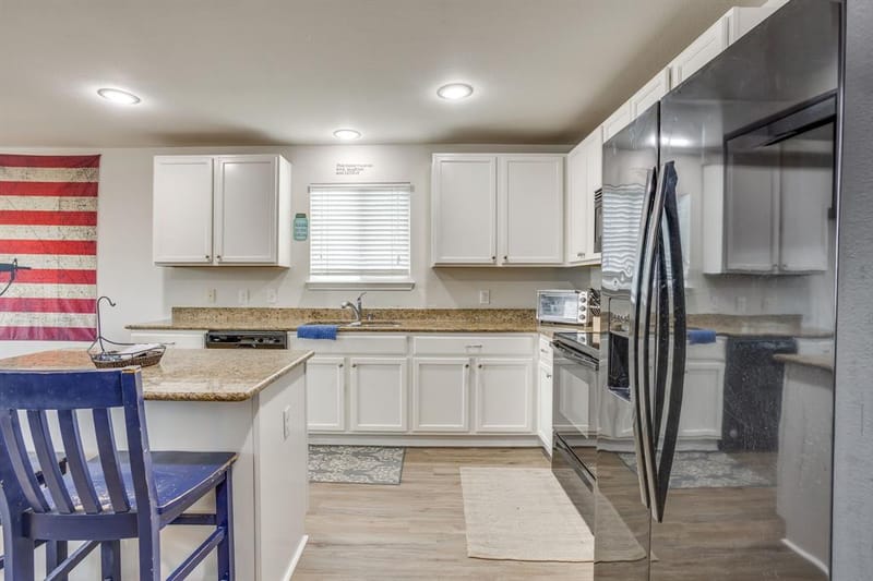 1204 Foxglove Lane, Burleson TX 76028 - Photo 16