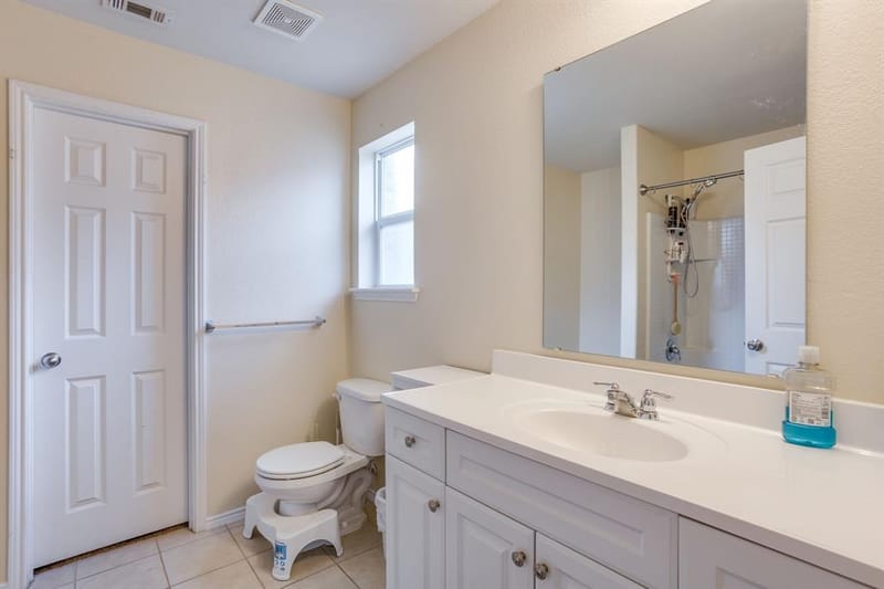 1204 Foxglove Lane, Burleson TX 76028 - Photo 22