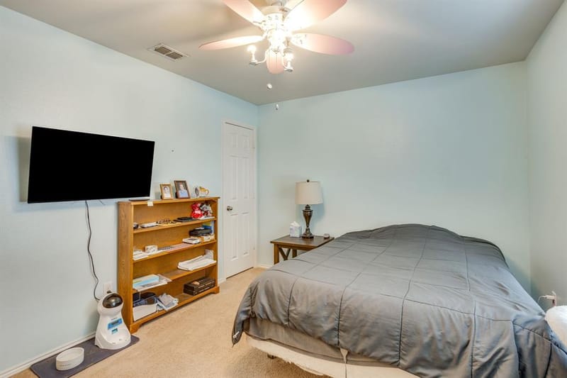 1204 Foxglove Lane, Burleson TX 76028 - Photo 30