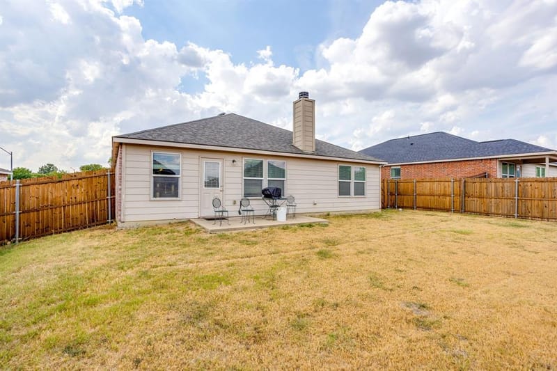 1204 Foxglove Lane, Burleson TX 76028 - Photo 39