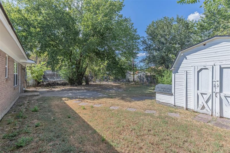 1805 W Belden, Sherman TX 75092 - Photo 30
