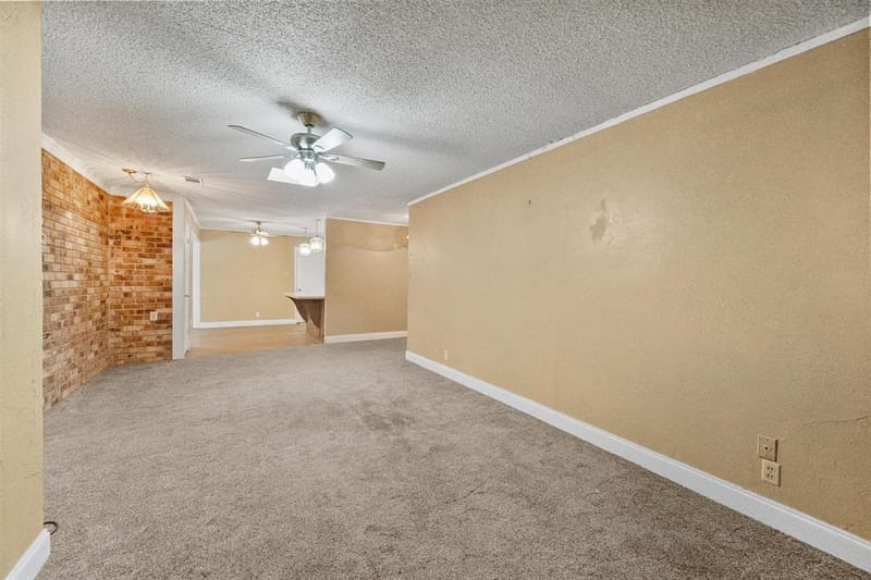 1924 Canterbury Street, Irving TX 75062 - Photo 9