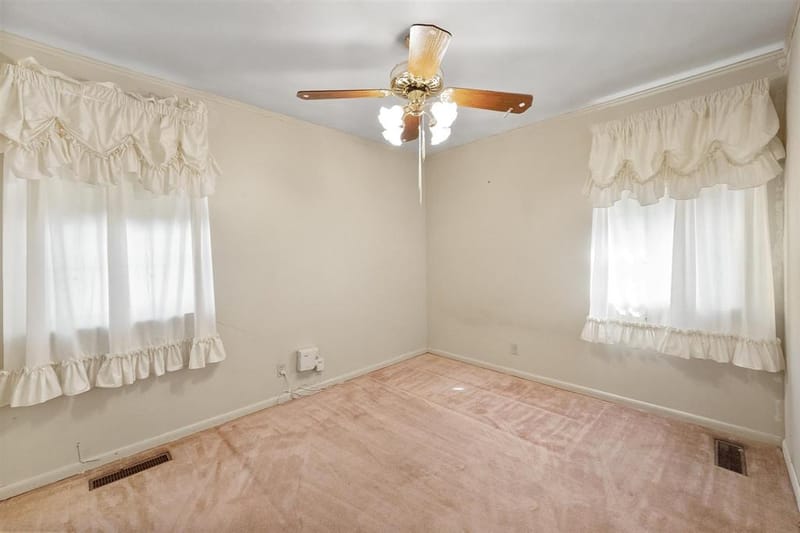 1924 Canterbury Street, Irving TX 75062 - Photo 30