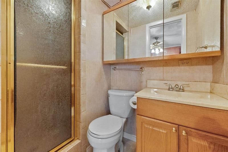 1924 Canterbury Street, Irving TX 75062 - Photo 29