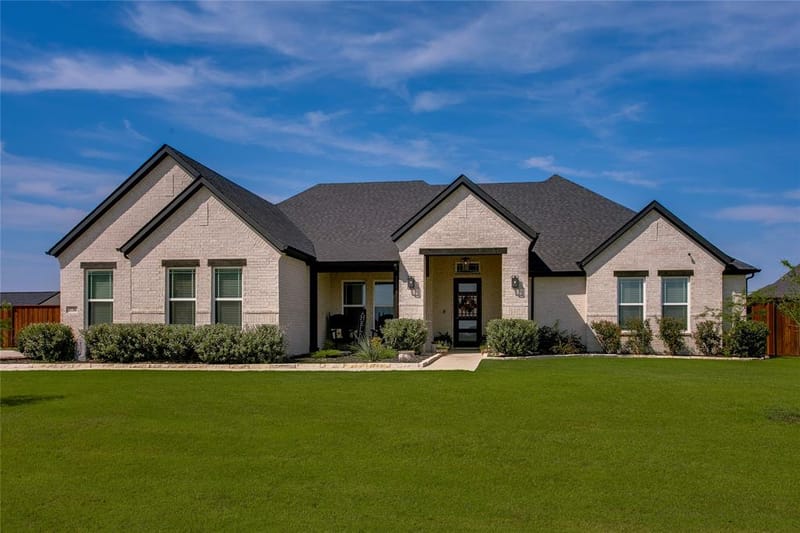 1730 Blackfoot Parkway, Waxahachie TX 75165