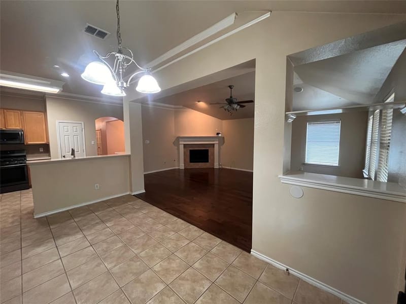 615 Magnolia, Glenn Heights TX 75154 - Photo 11