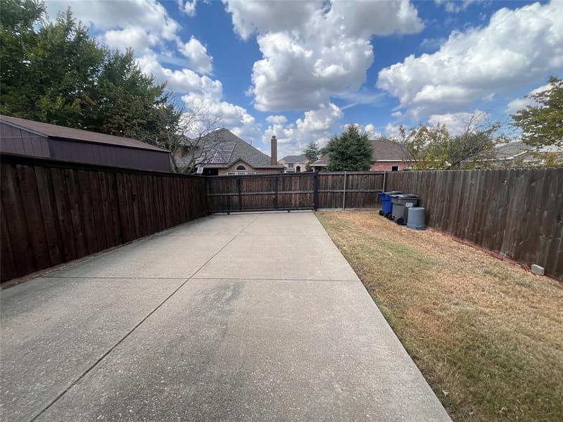615 Magnolia, Glenn Heights TX 75154 - Photo 25