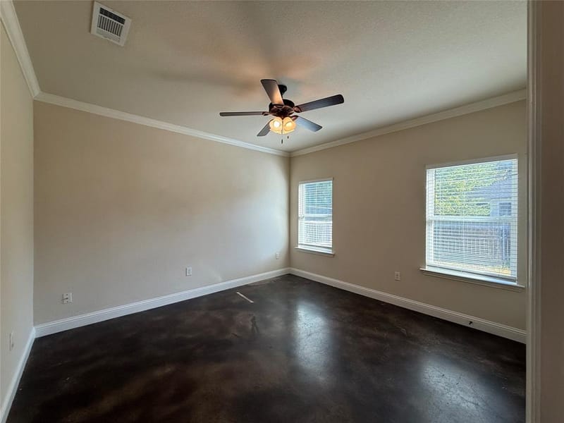 402 W Avenue C, Waxahachie TX 75165 - Photo 16