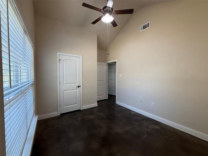 402 W Avenue C, Waxahachie TX 75165 - Photo 28