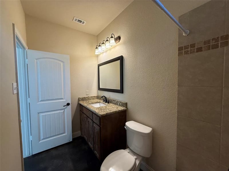 402 W Avenue C, Waxahachie TX 75165 - Photo 19
