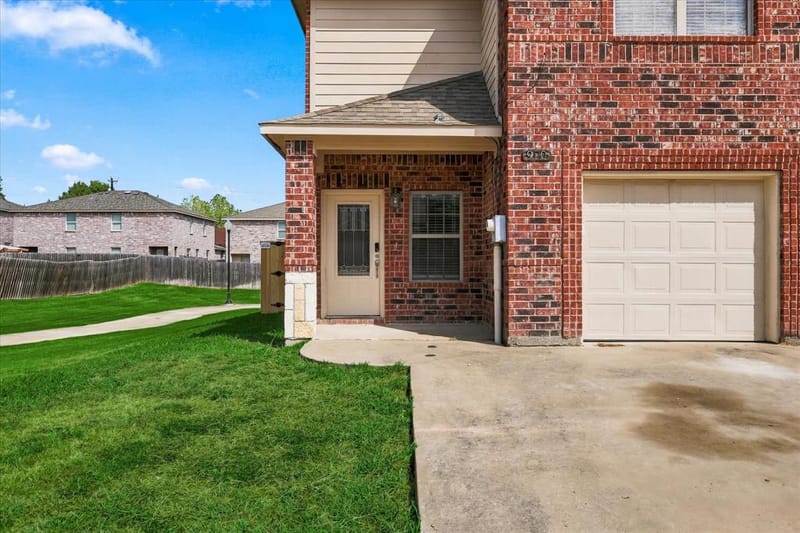 900 Parkplace Ridge, Princeton TX 75407 - Photo 2