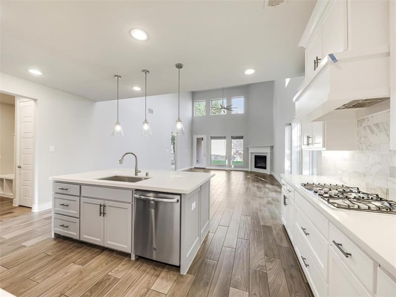 3240 Lexington Drive, Celina TX 75009 - Photo 8