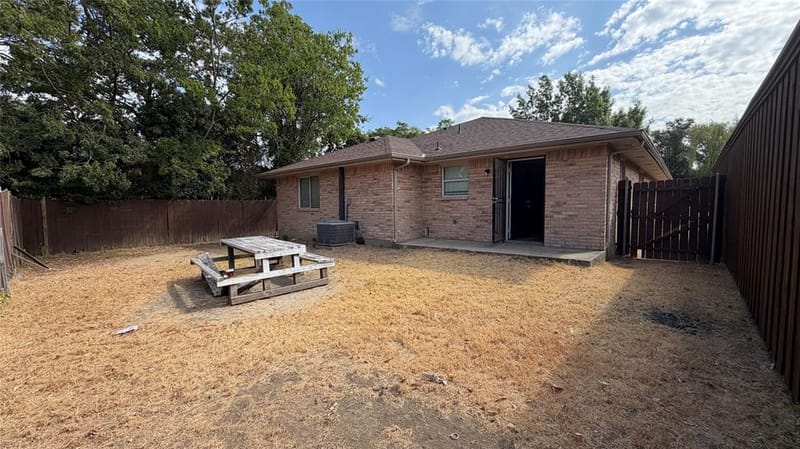 623 Moss Rose Court, Dallas TX 75217 - Photo 23