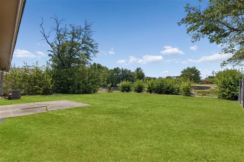 910 Quebec Drive, Garland TX 75040 - Photo 22