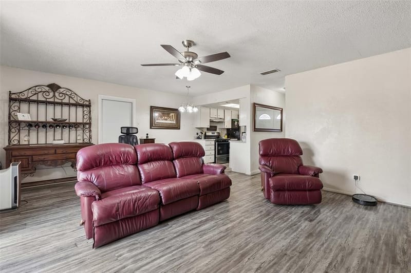 910 Quebec Drive, Garland TX 75040 - Photo 7