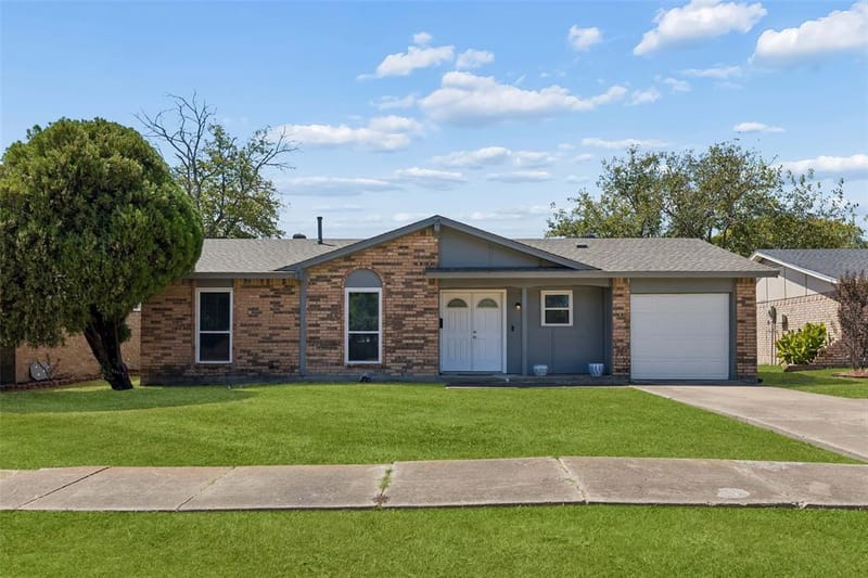 910 Quebec Drive, Garland TX 75040