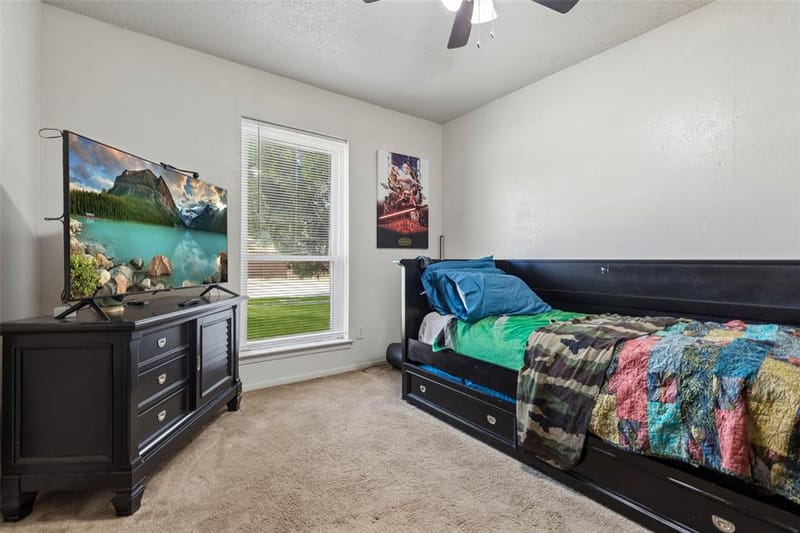 910 Quebec Drive, Garland TX 75040 - Photo 15