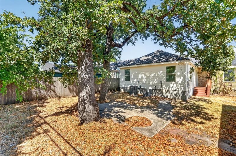 1214 E Waco Avenue, Dallas TX 75216 - Photo 27