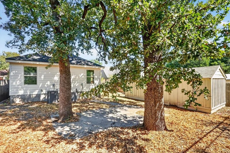 1214 E Waco Avenue, Dallas TX 75216 - Photo 28