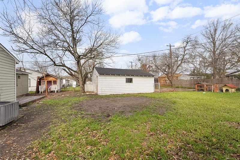 2655 Larry Drive, Dallas TX 75228 - Photo 20