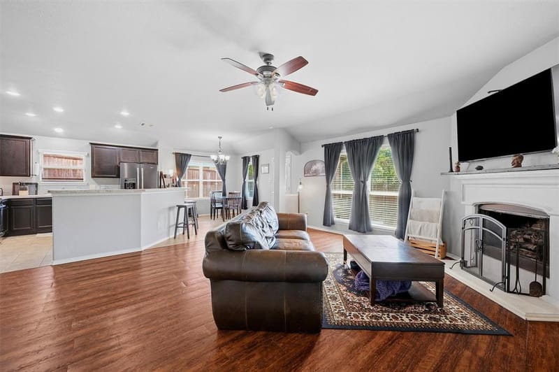 409 Bryn Mawr Lane, Van Alstyne TX 75495 - Photo 6