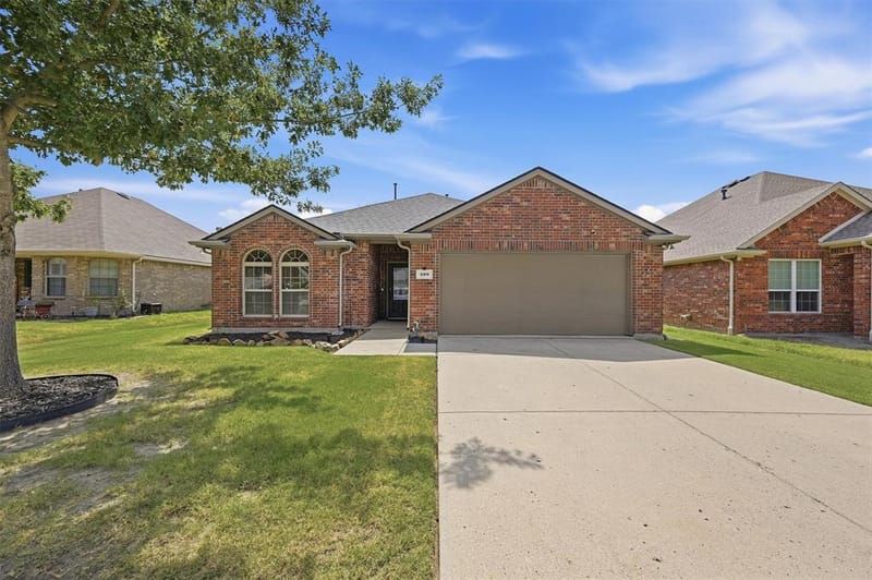 409 Bryn Mawr Lane, Van Alstyne TX 75495