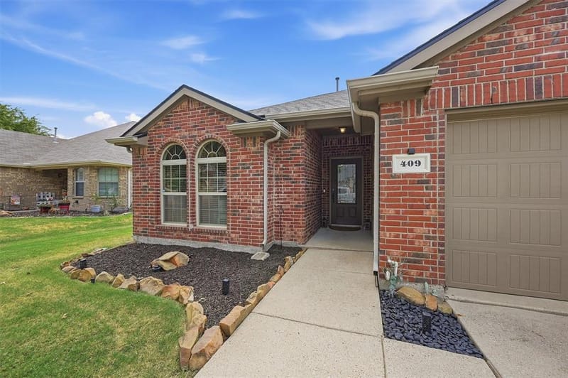 409 Bryn Mawr Lane, Van Alstyne TX 75495 - Photo 5