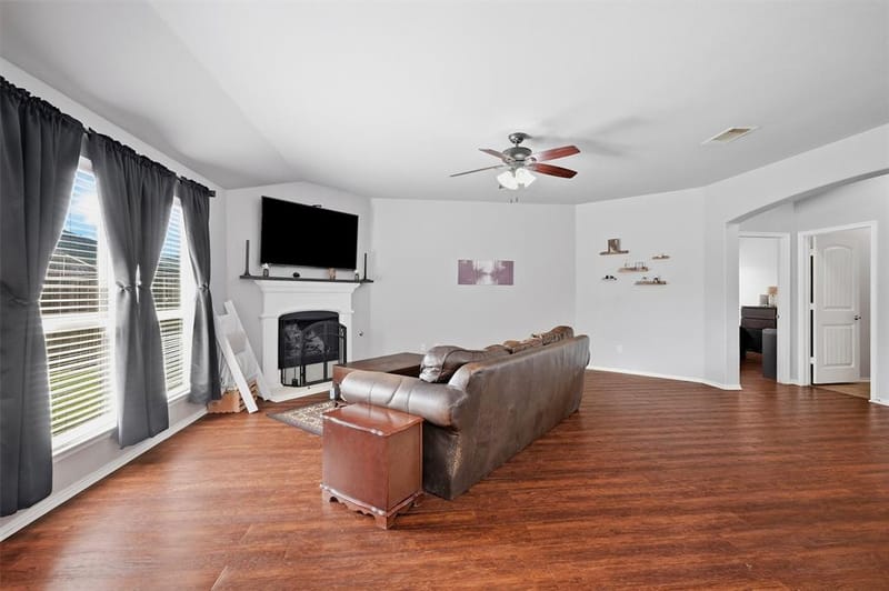 409 Bryn Mawr Lane, Van Alstyne TX 75495 - Photo 9