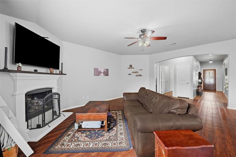 409 Bryn Mawr Lane, Van Alstyne TX 75495 - Photo 8