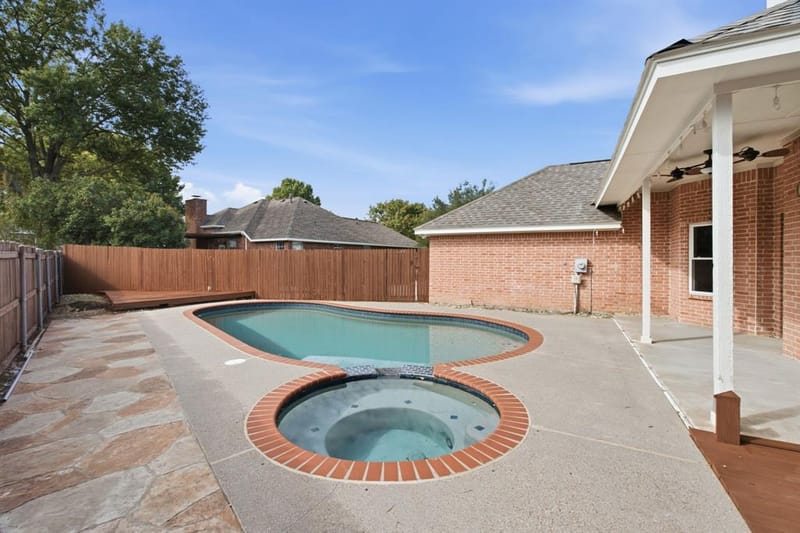 405 Montreal Drive, Hurst TX 76054 - Photo 28