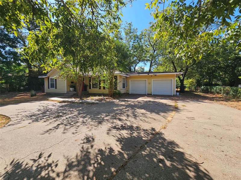 1312 W Park Row Drive, Arlington TX 76013 - Photo 3