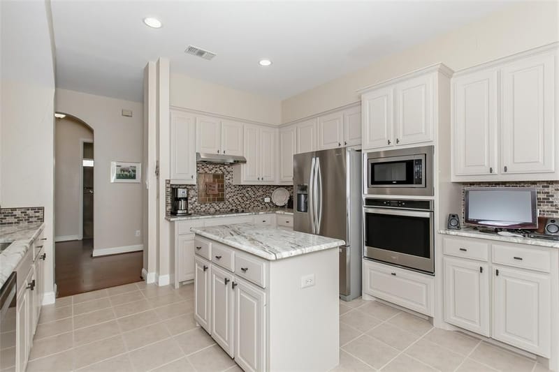 349 Pine Valley Drive, Fairview TX 75069 - Photo 14