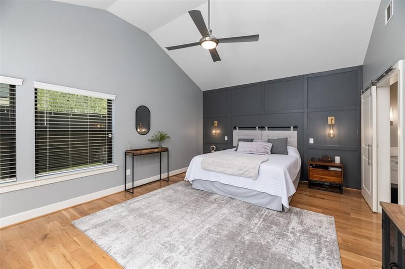 8715 Forest Hills Boulevard, Dallas TX 75218 - Photo 16