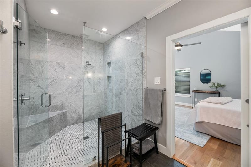 8715 Forest Hills Boulevard, Dallas TX 75218 - Photo 20