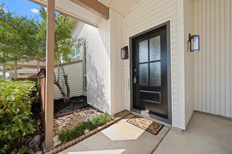 2653 Via Catalina, Carrollton TX 75006 - Photo 3