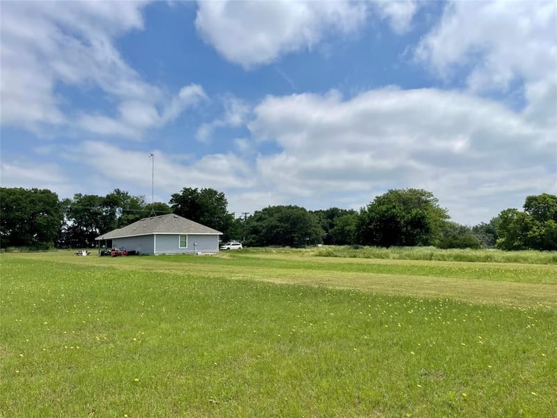 1581 County Road 1079, Greenville TX 75401 - Photo 32