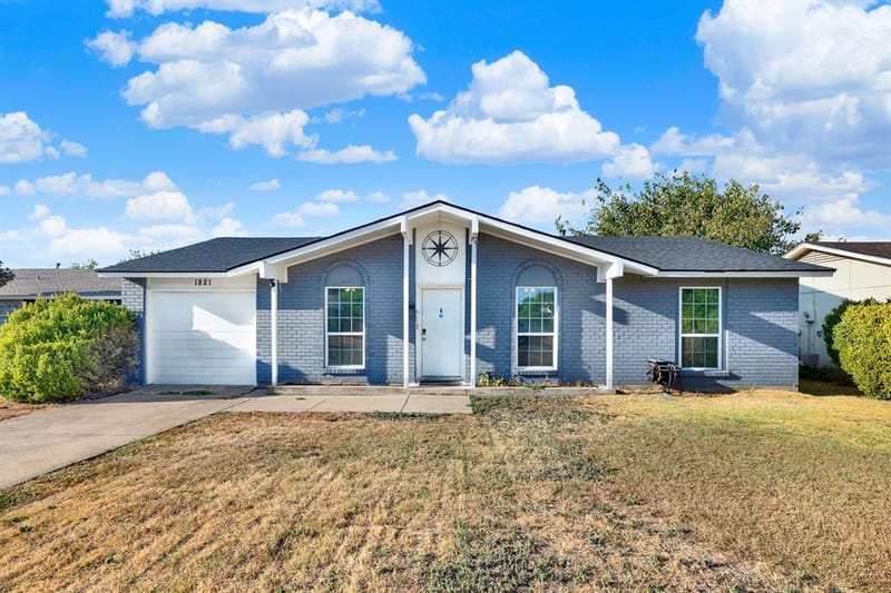 1821 Homestead Place, Garland TX 75044
