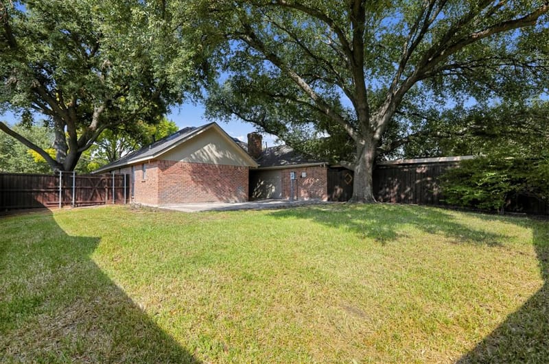 2120 Springwood, Carrollton TX 75006 - Photo 24