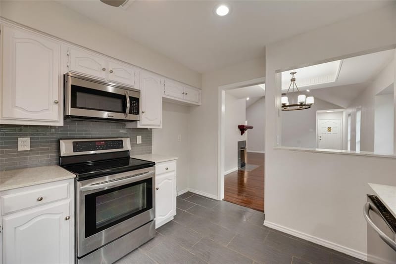 2525 W Oakdale Road, Irving TX 75060 - Photo 12