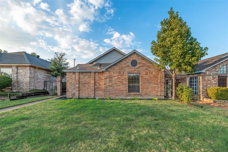 2525 W Oakdale Road, Irving TX 75060
