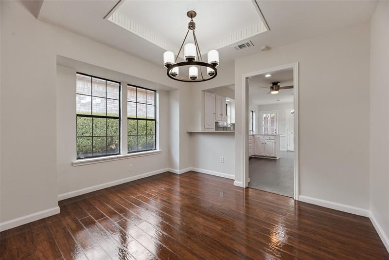 2525 W Oakdale Road, Irving TX 75060 - Photo 8