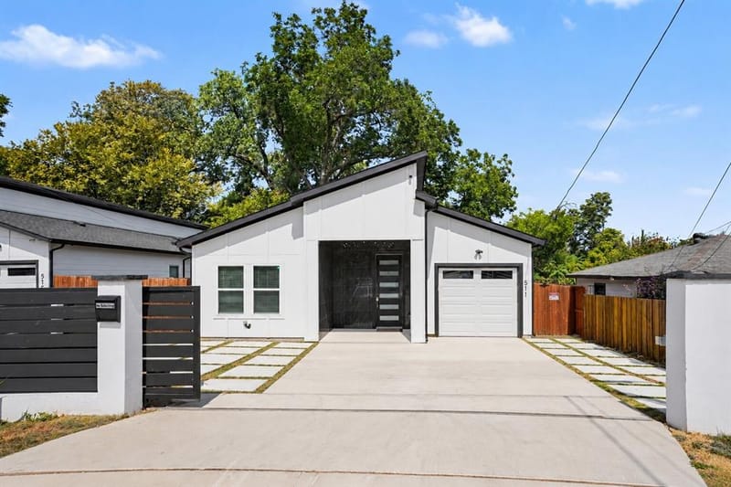 511 Woodbine Avenue, Dallas TX 75203 - Photo 2