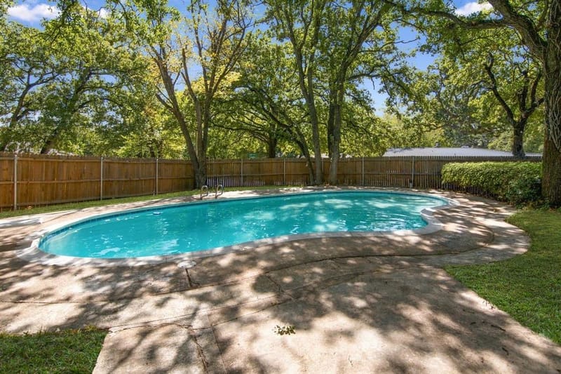 508 Oak Park Drive, Hurst TX 76053 - Photo 38