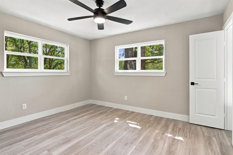 508 Oak Park Drive, Hurst TX 76053 - Photo 33